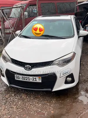 Toyota Corolla S 4dr Sedan (1.8L 4cyl CVT) 2015 White