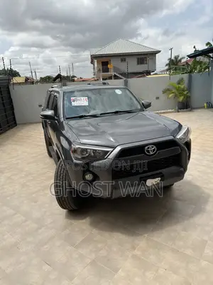 Toyota 4-Runner TRD Off Road 2020 Gray