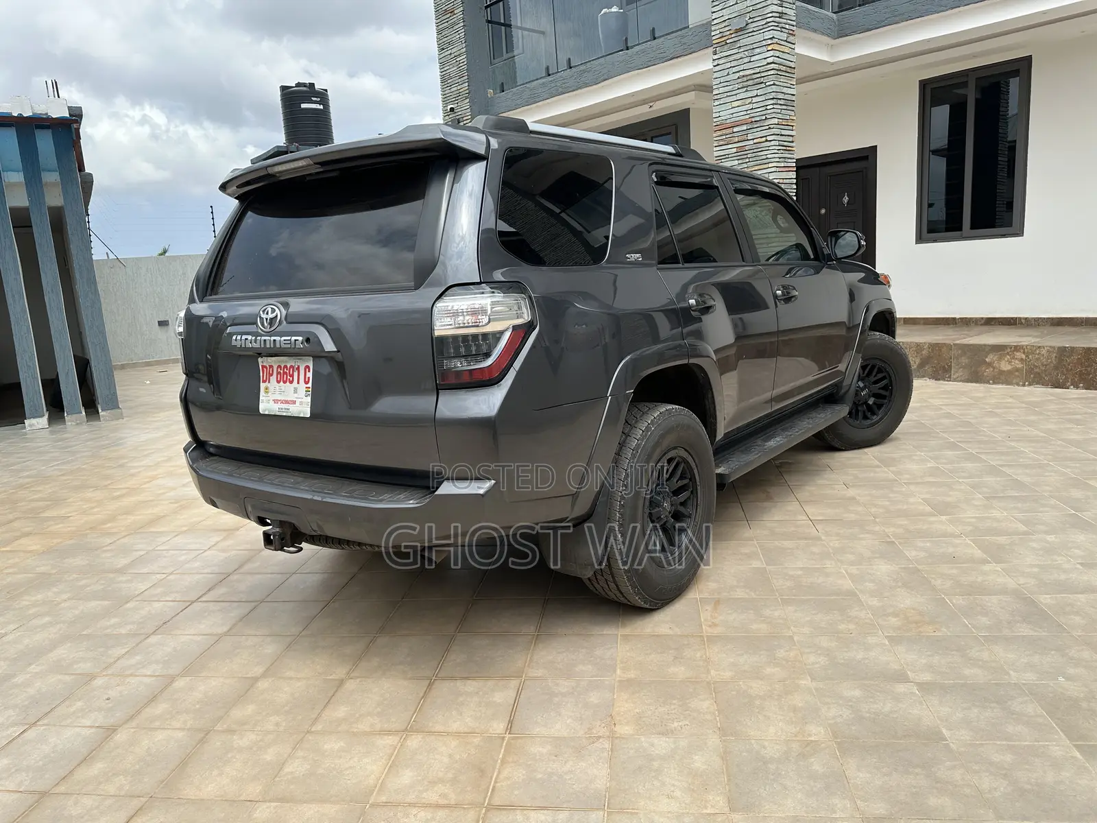 Toyota 4-Runner TRD Off Road 2020 Gray