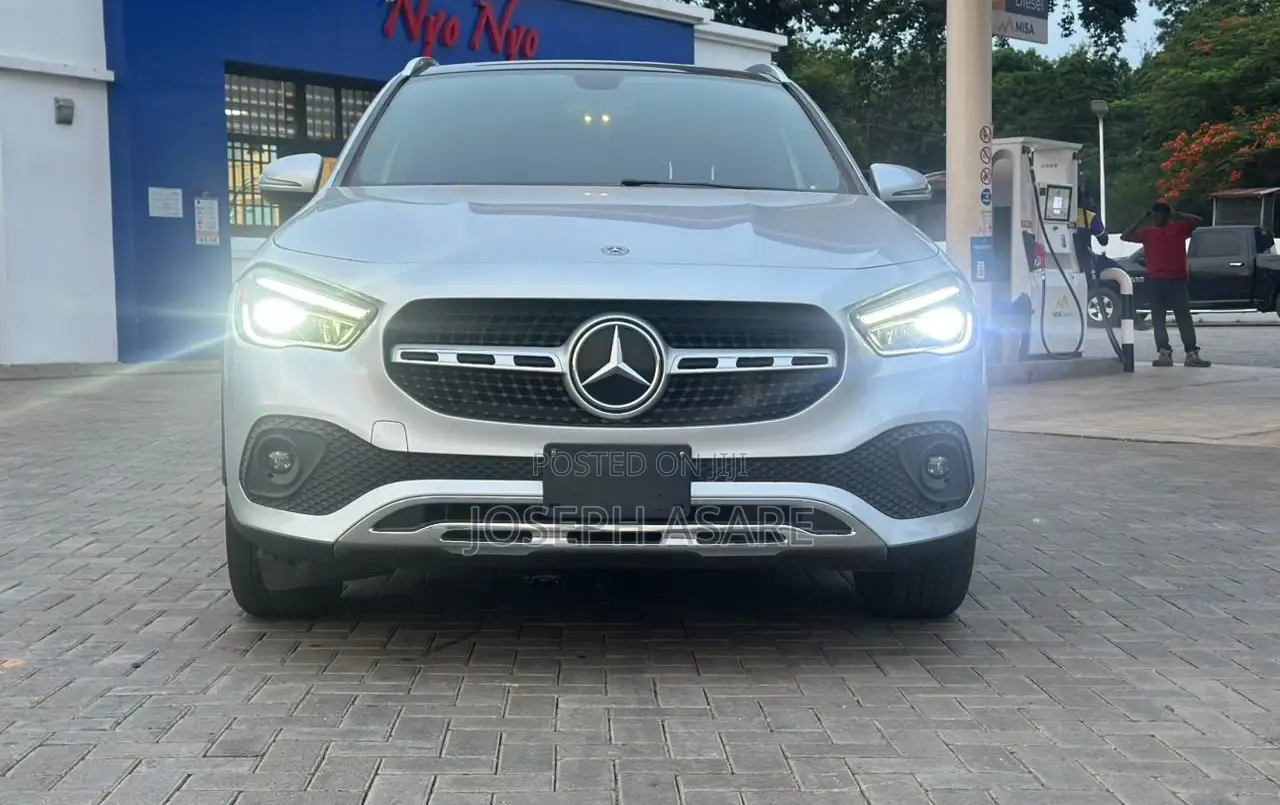 Mercedes-Benz GLA 250 2021