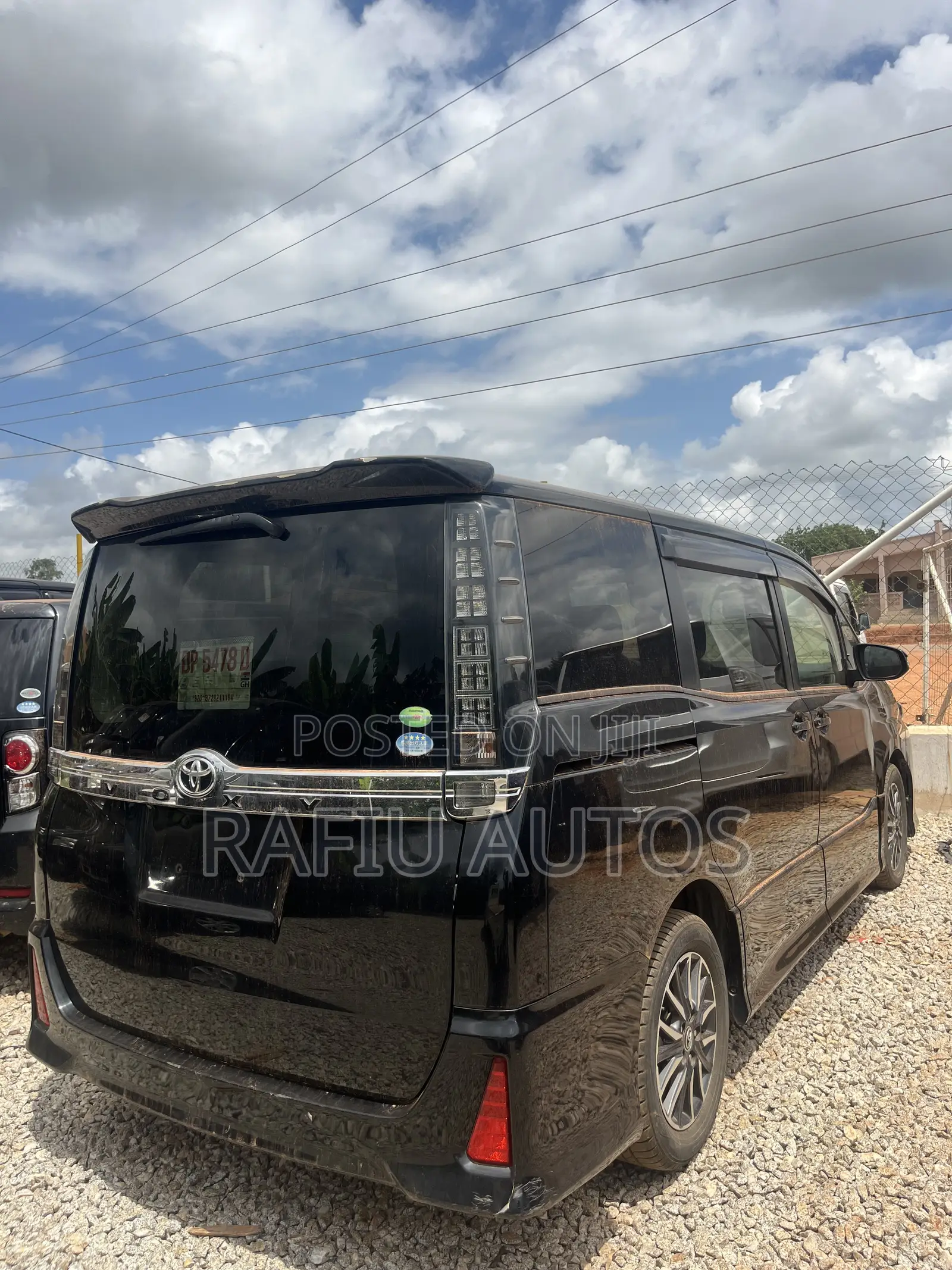 Toyota Voxy 2014 Black