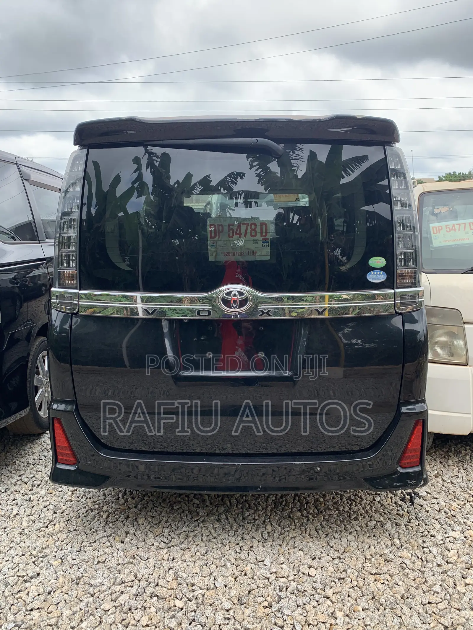 Toyota Voxy 2014 Black