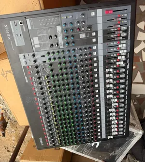 Yamaha Mgp24x 24channel Mixer Console