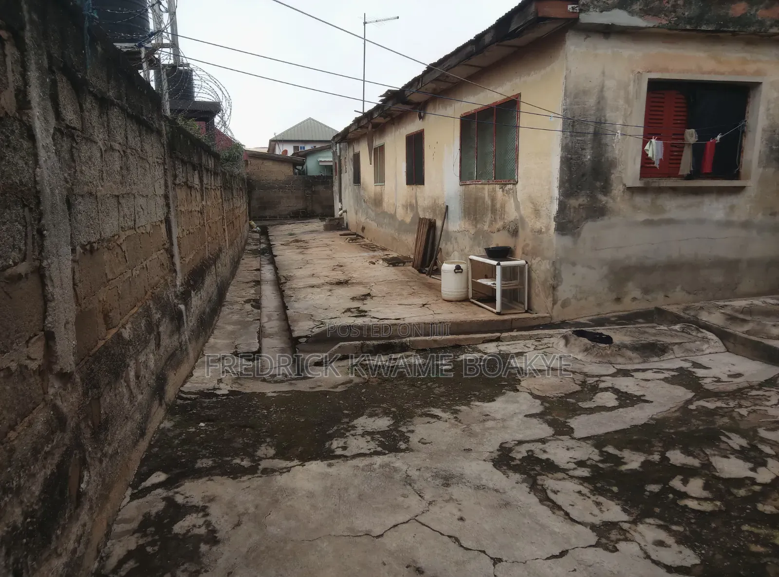 Plot of Land for Sale at Santasi