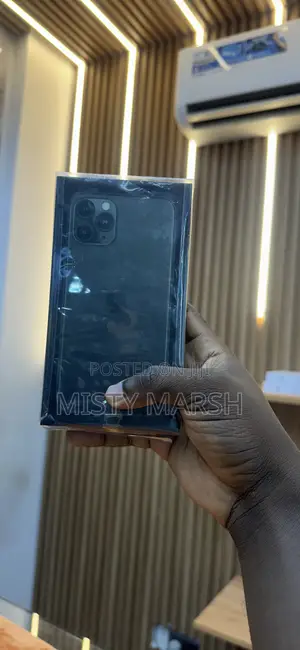 New Apple iPhone 11 Pro 64 GB Green