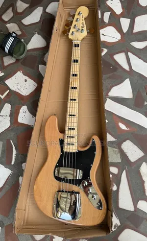 Fender 5-String Passive Jazz Bass Guitar