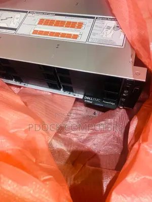 New Server Dell PowerEdge R740xd 32GB Intel Xeon SSHD+SSD 1T