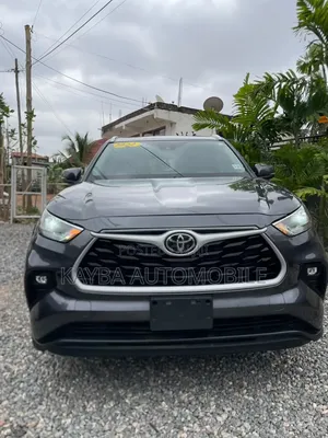 Toyota Highlander 2022 Gray