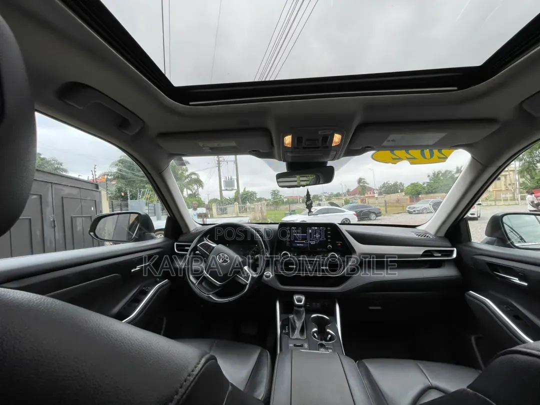 Toyota Highlander 2022 Gray