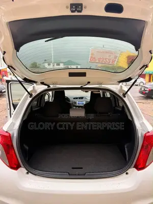 Toyota Vitz 1.3 AWD 3dr 2012 White