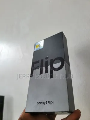 New Samsung Galaxy Z Flip4 256 GB Black