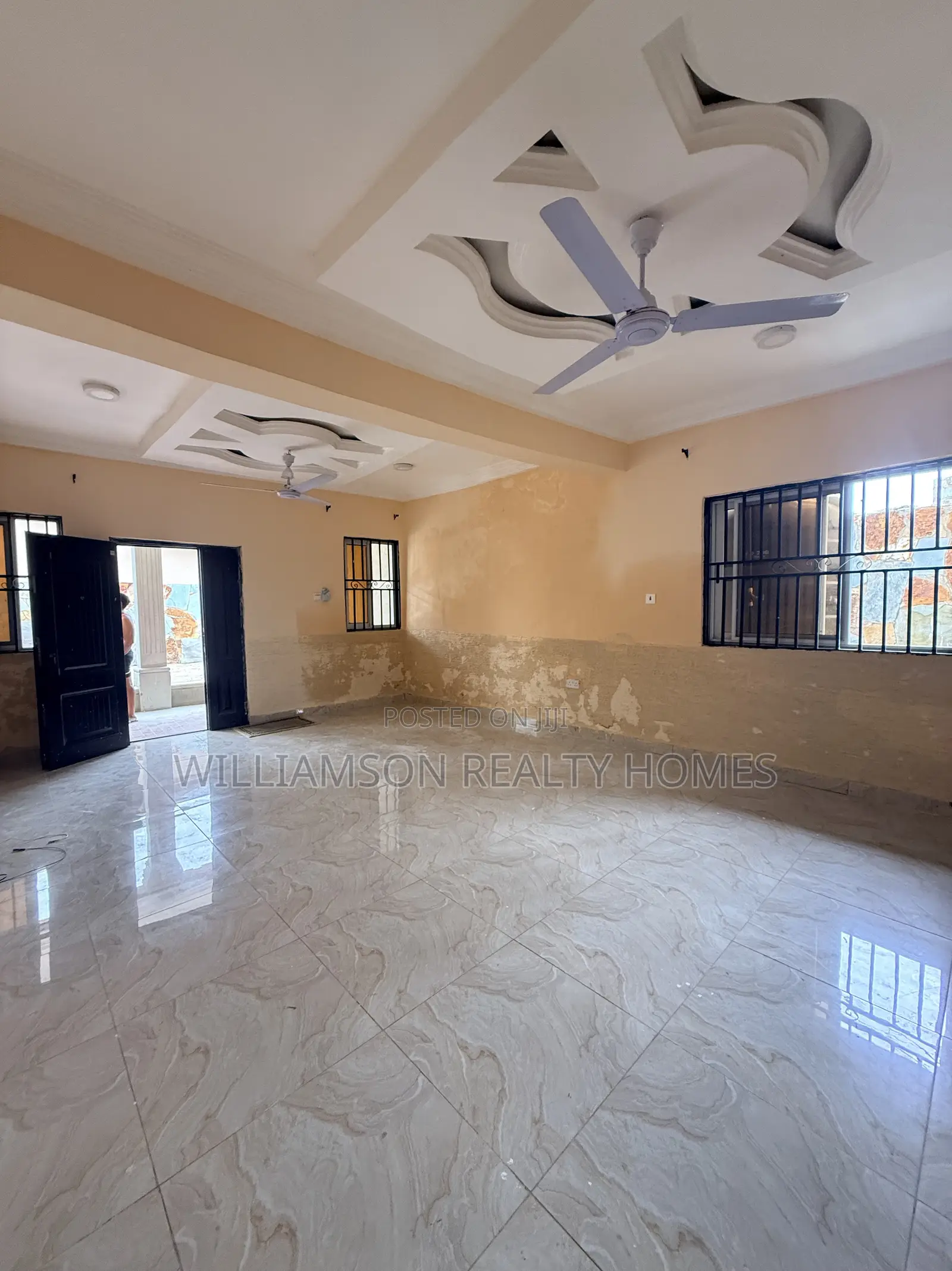 3bdrm Apartment in Community 18 Area, Spintex for rent