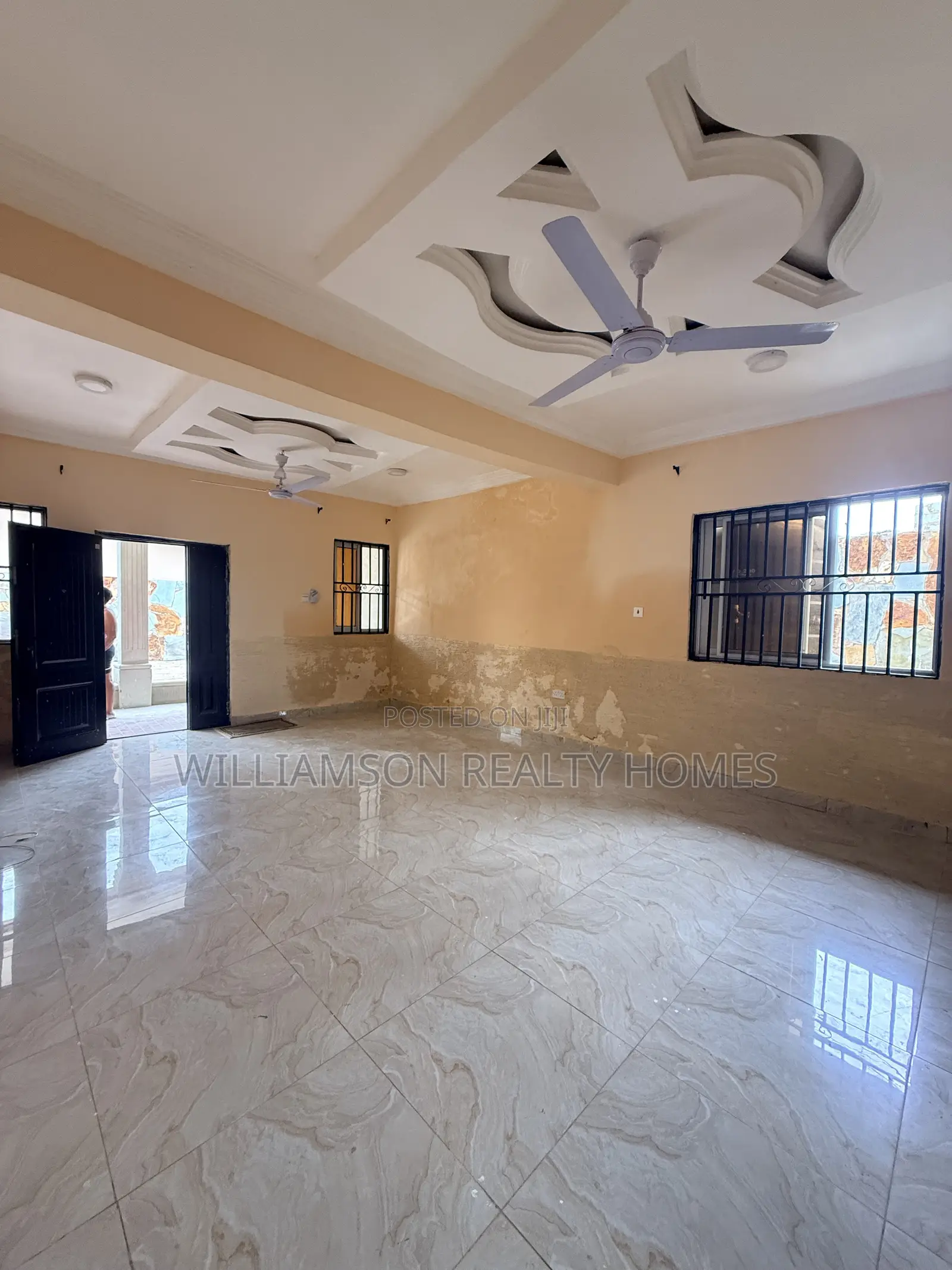 3bdrm Apartment in Community 18 Area, Spintex for rent