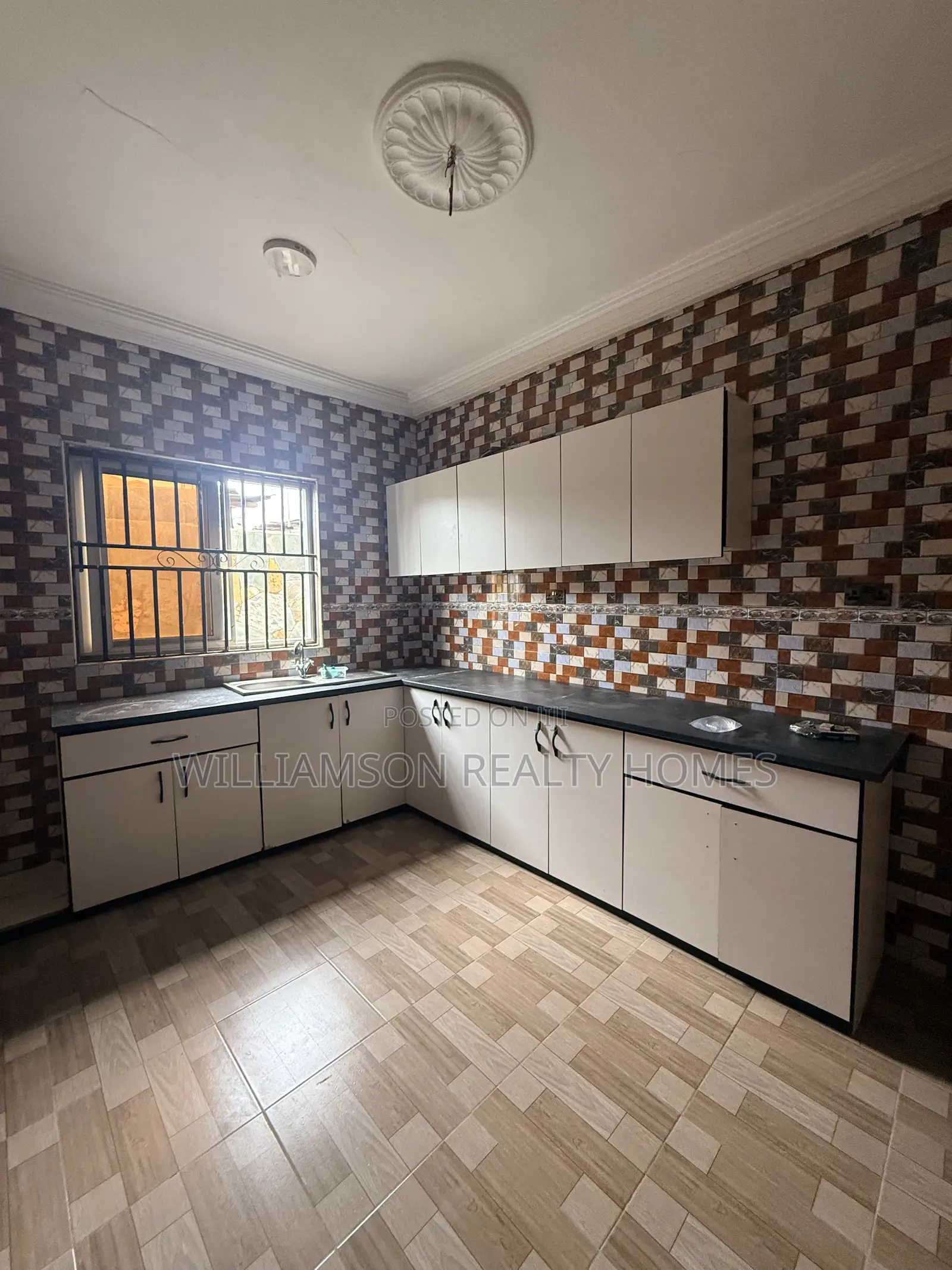 3bdrm Apartment in Community 18 Area, Spintex for rent