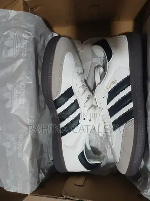 Ladies Sneaker