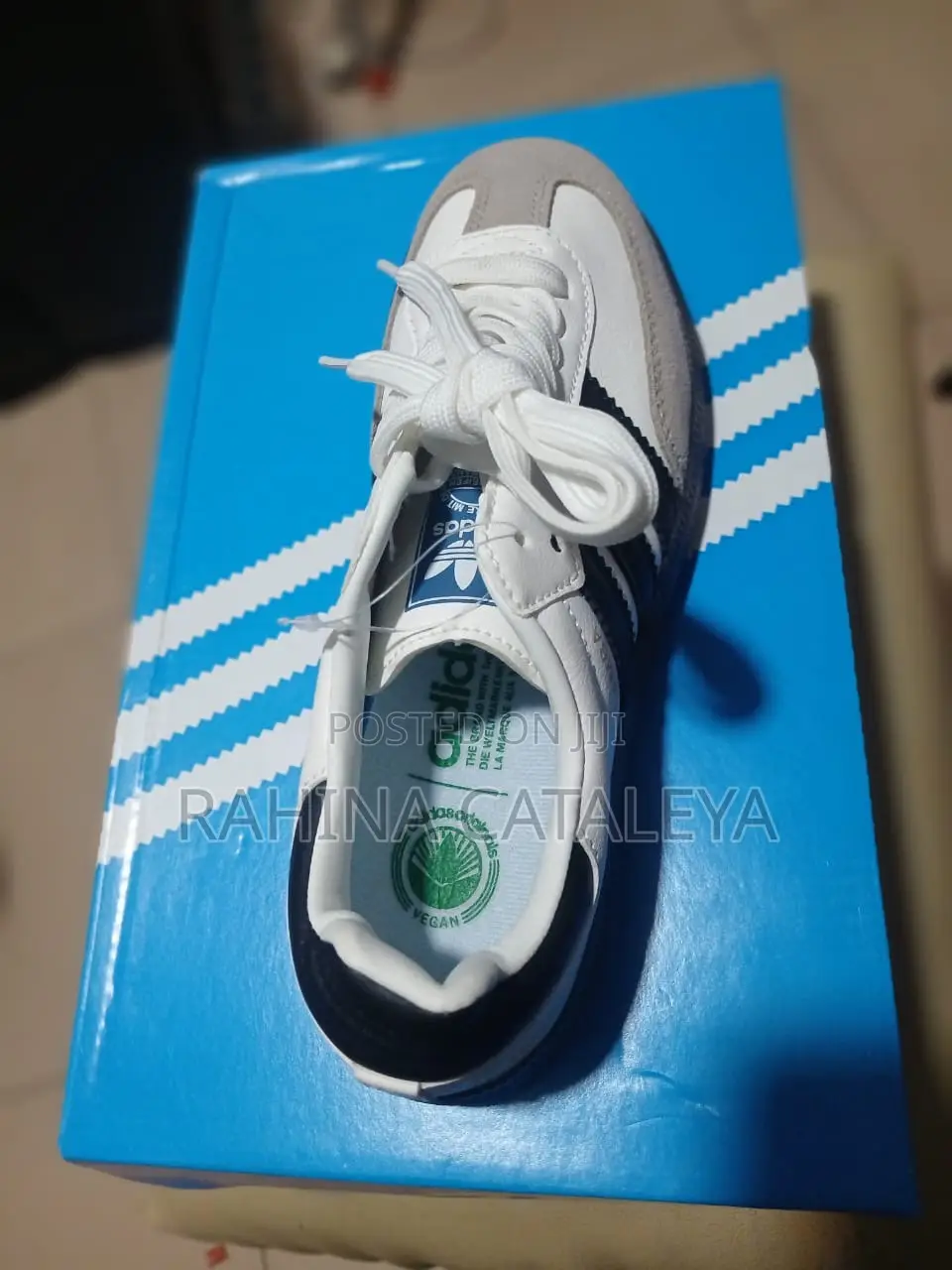 Ladies Sneaker