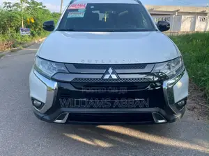 Mitsubishi Outlander Sport SE 2.0 2019 White