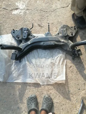 Mitsubishi Pajero (2010 - 2018) Beam