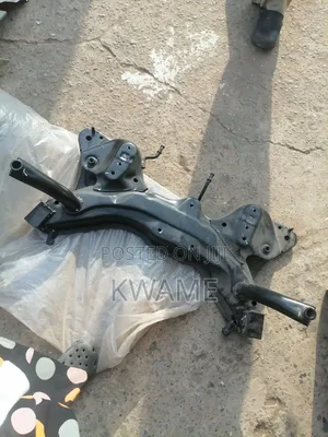 Mitsubishi Pajero (2010 - 2018) Beam