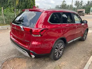 Mitsubishi Outlander 2.0 PHEV AWD 2020 Red