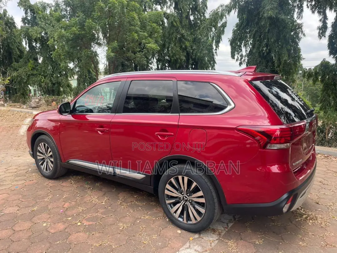Mitsubishi Outlander 2.0 PHEV AWD 2020 Red