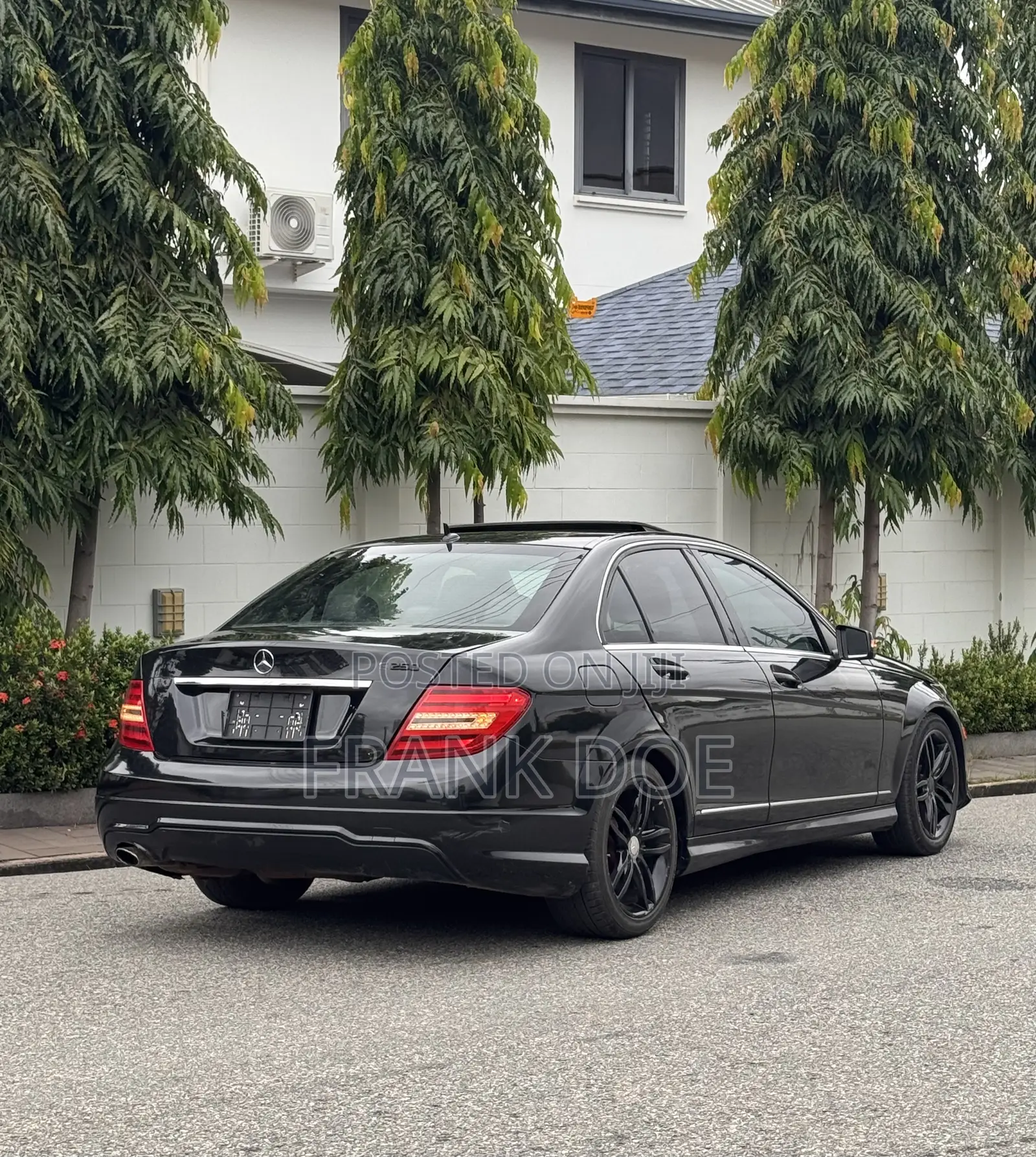 Mercedes-Benz C250 2014 Black