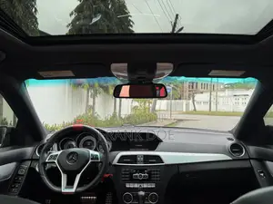 Mercedes-Benz C250 2014 Black