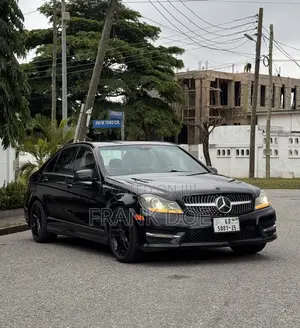 Mercedes-Benz C250 2014 Black