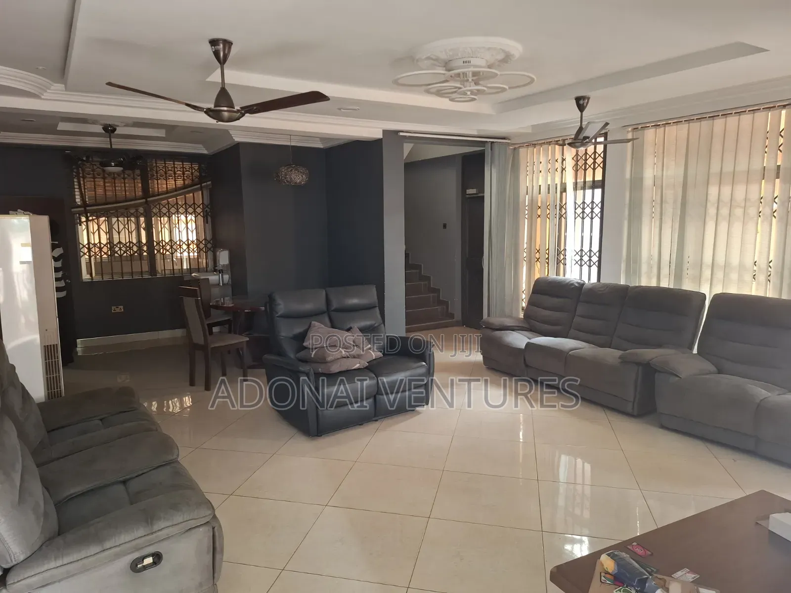 4bdrm House in Ahodwo Daban, Kumasi Metropolitan for sale