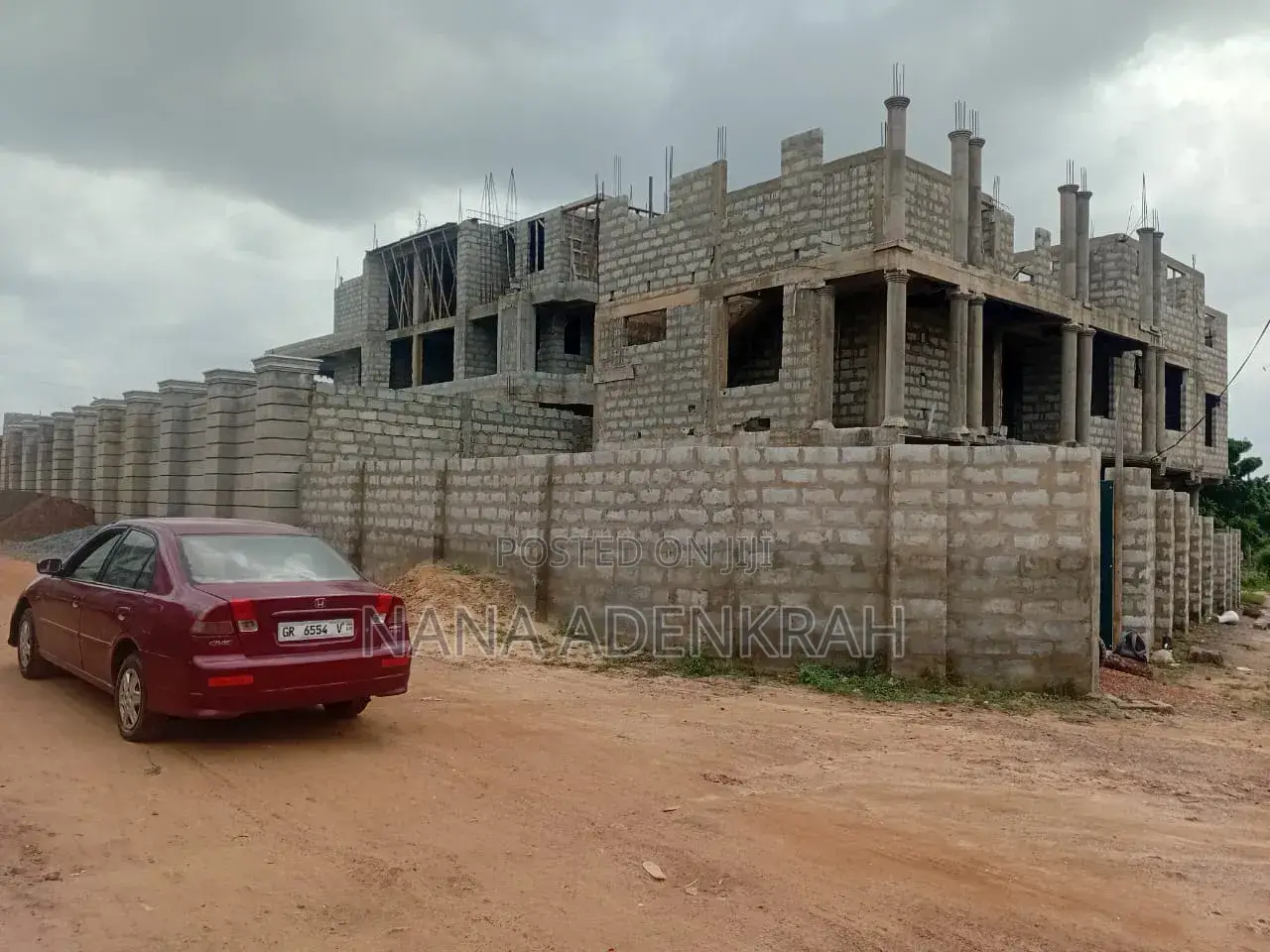 6bdrm Apartment in Tema Metropolitan for sale