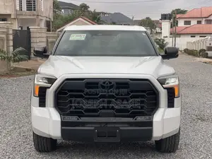 Toyota Tundra Limited CrewMax 4WD SB w/5.5' Bed 2025 White