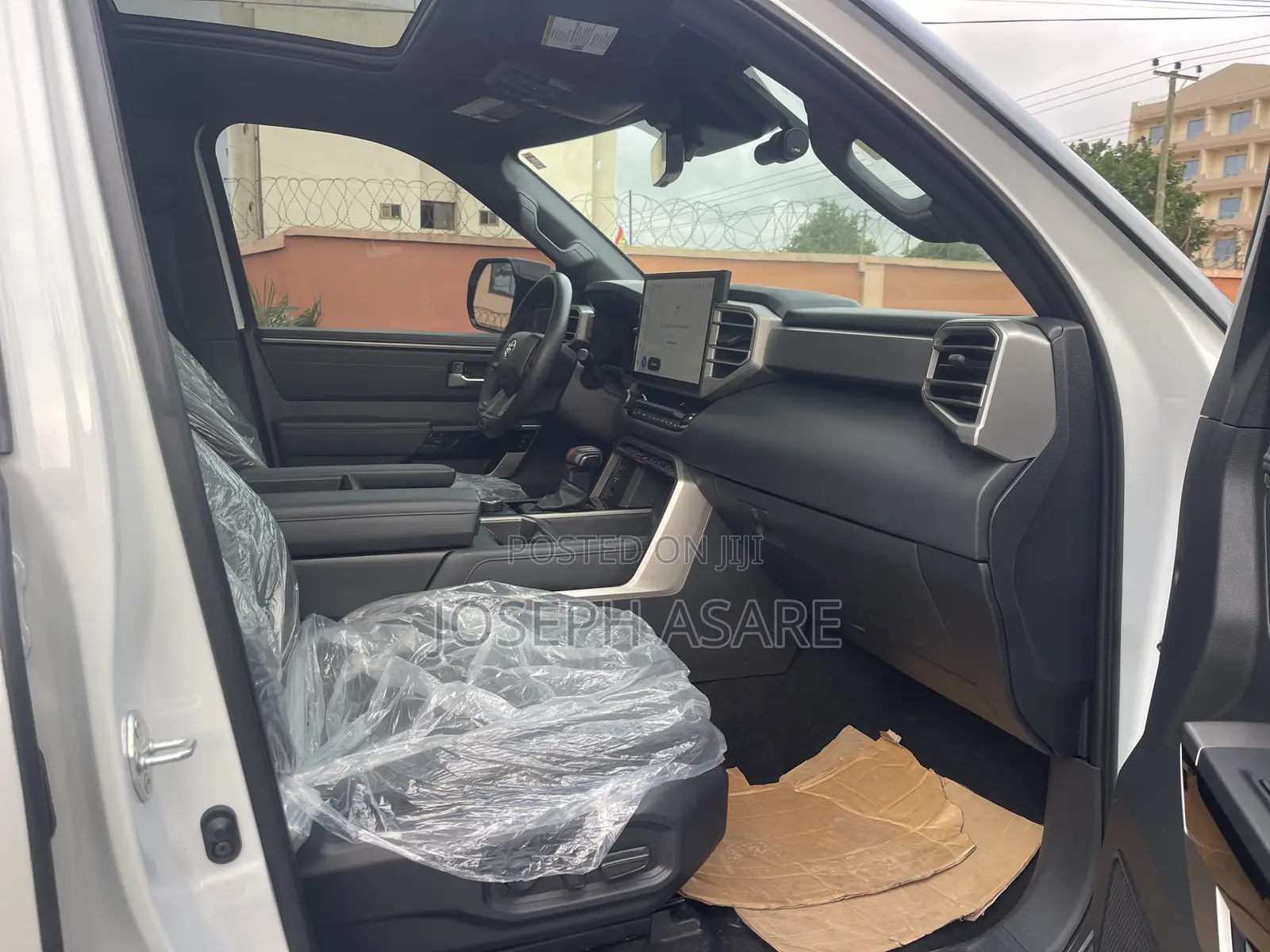 Toyota Tundra Limited CrewMax 4WD SB w/5.5' Bed 2025 White