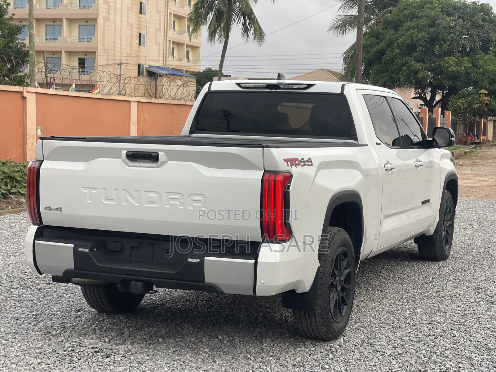Toyota Tundra Limited CrewMax 4WD SB w/5.5' Bed 2025 White
