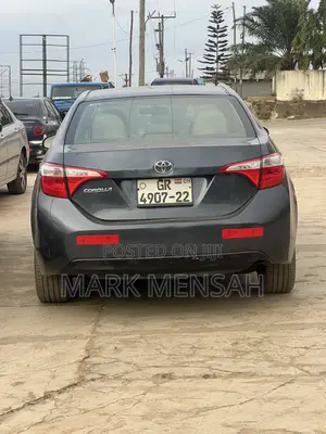Toyota Corolla 2016 Blue