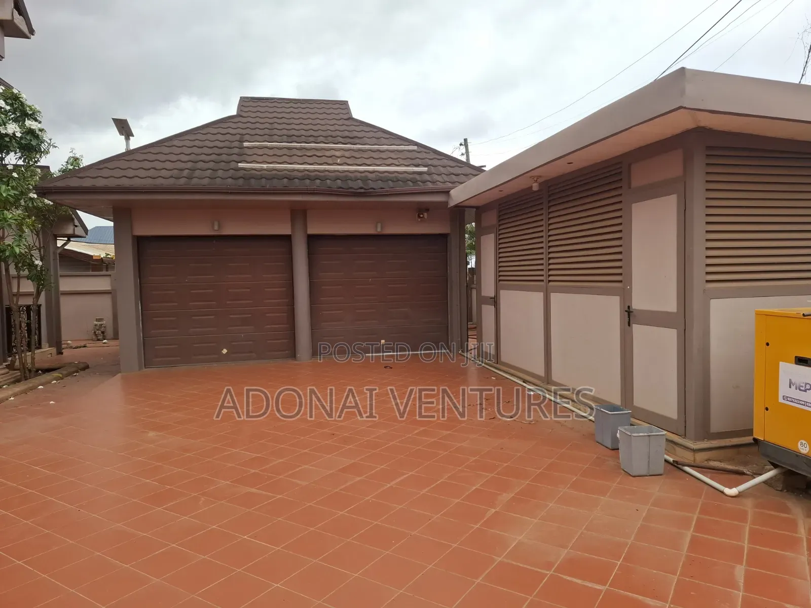 4bdrm House in Ahodwo Daban, Kumasi Metropolitan for sale