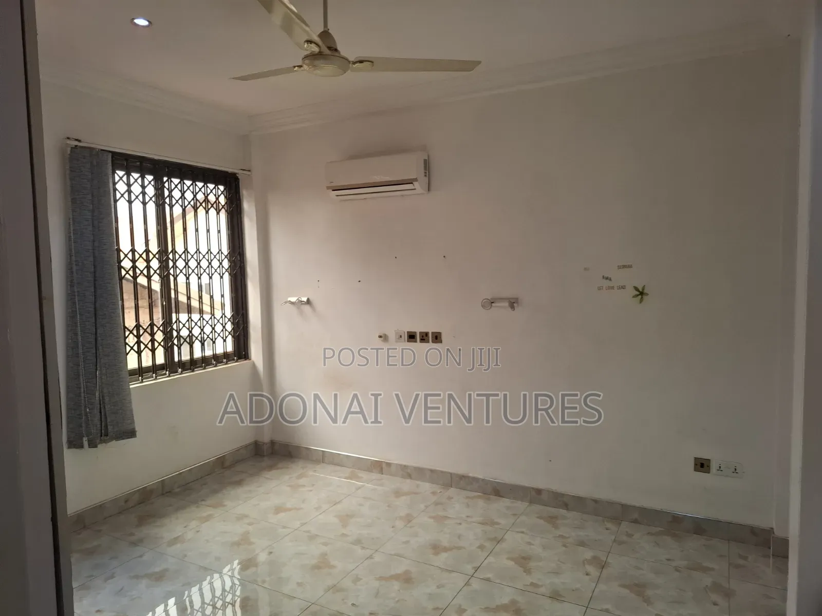 4bdrm House in Ahodwo Daban, Kumasi Metropolitan for sale