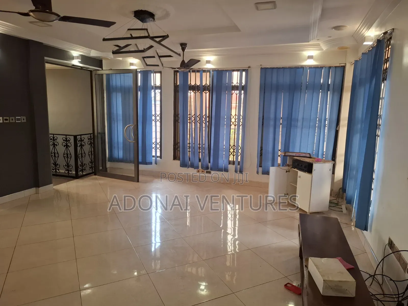 4bdrm House in Ahodwo Daban, Kumasi Metropolitan for sale