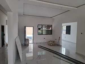 4bdrm House in Ahodwo Daban, Kumasi Metropolitan for sale