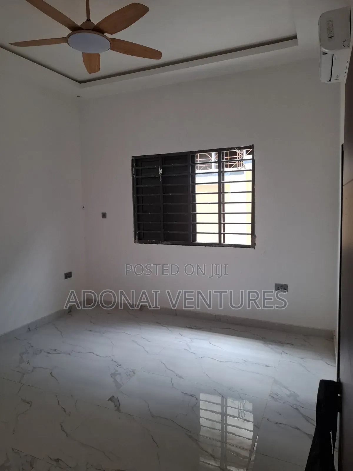4bdrm House in Ahodwo Daban, Kumasi Metropolitan for sale