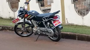 New Royal RY125 2025 Black