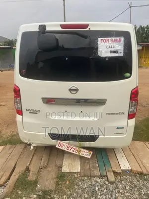 Nissan Caravan (Urvan) 2016 White