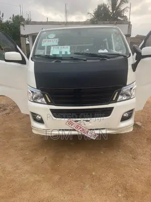 Nissan Caravan (Urvan) 2016 White