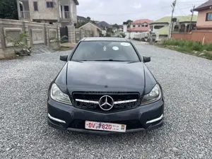 Mercedes-Benz C250 2013