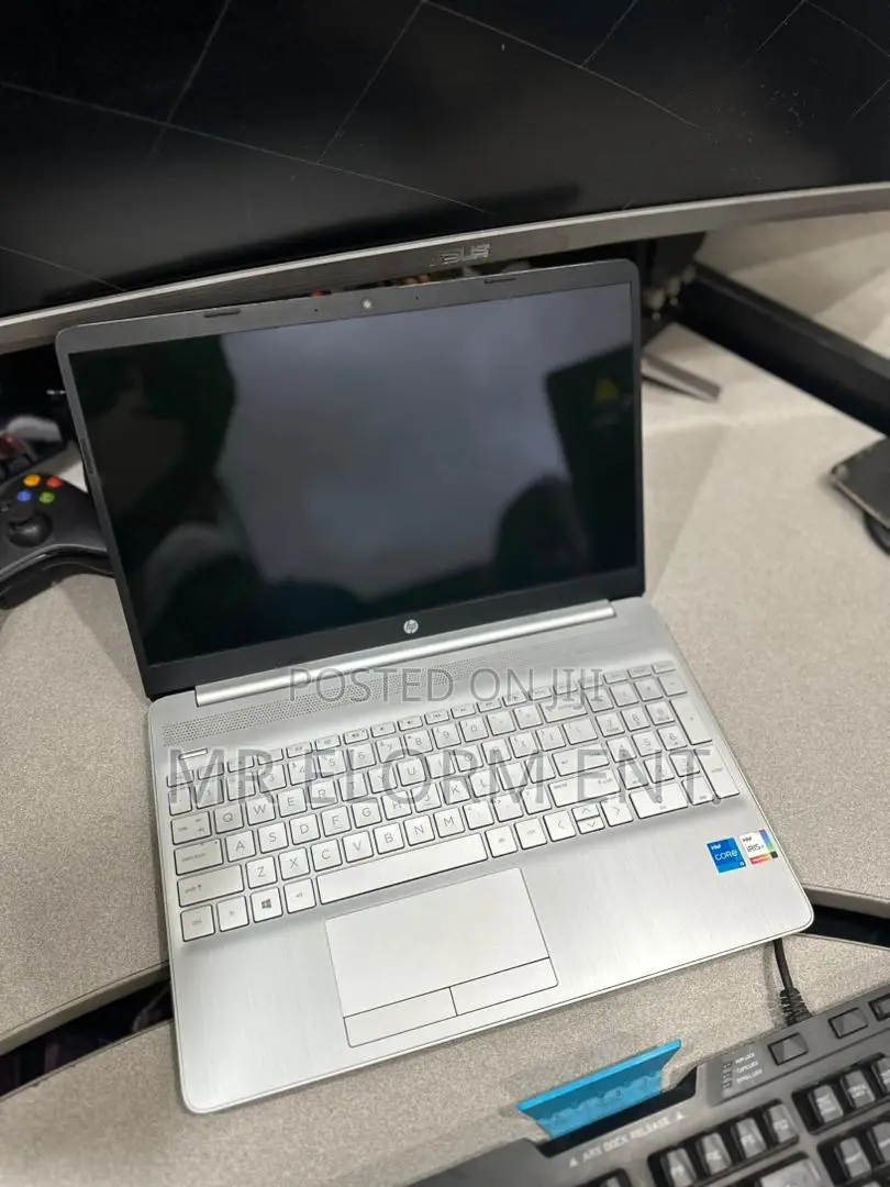Laptop HP 15-da2933nia 12GB Intel Core i5 SSD 256GB