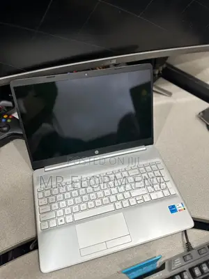 Laptop HP 15-da2933nia 12GB Intel Core i5 SSD 256GB