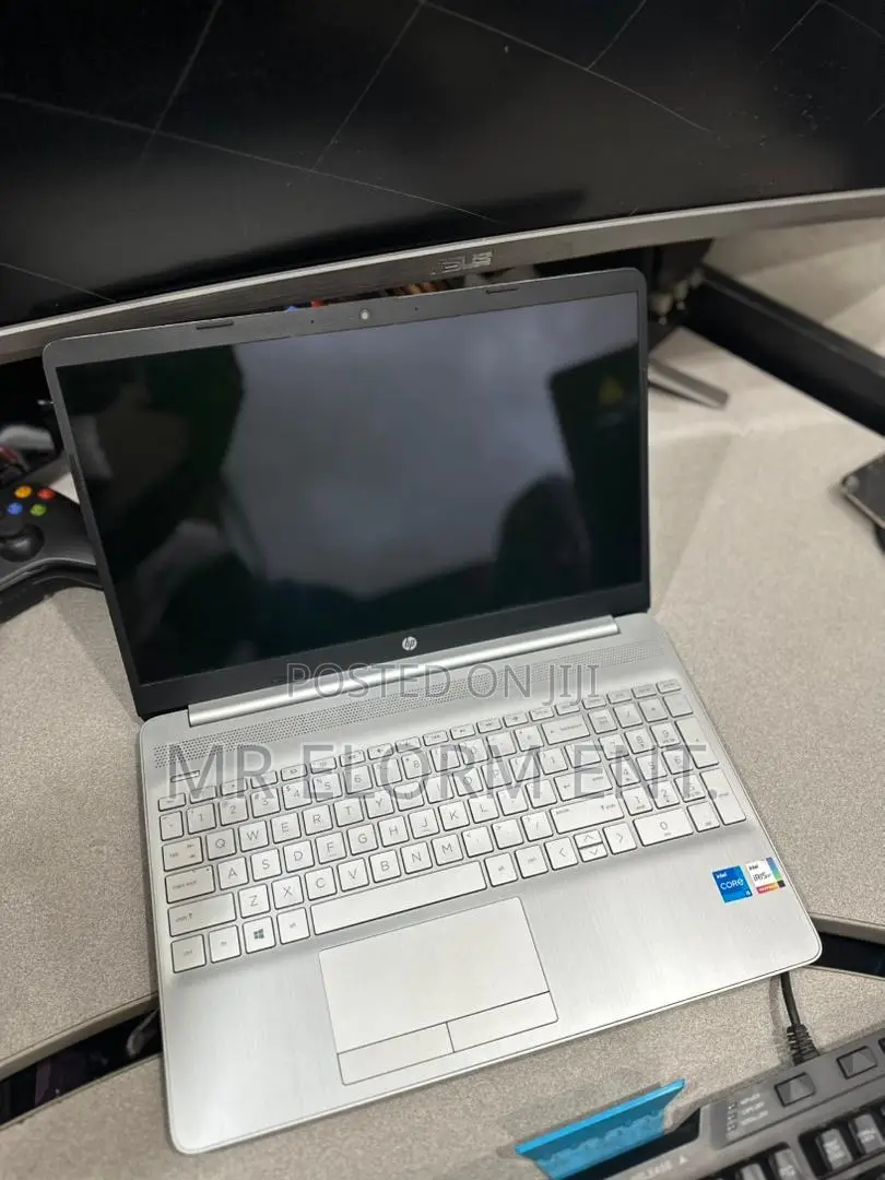 Laptop HP 15-da2933nia 12GB Intel Core i5 SSD 256GB