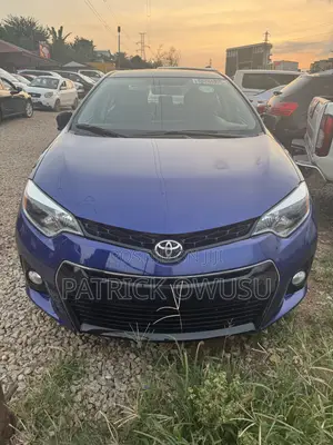Toyota Corolla 2016 Blue