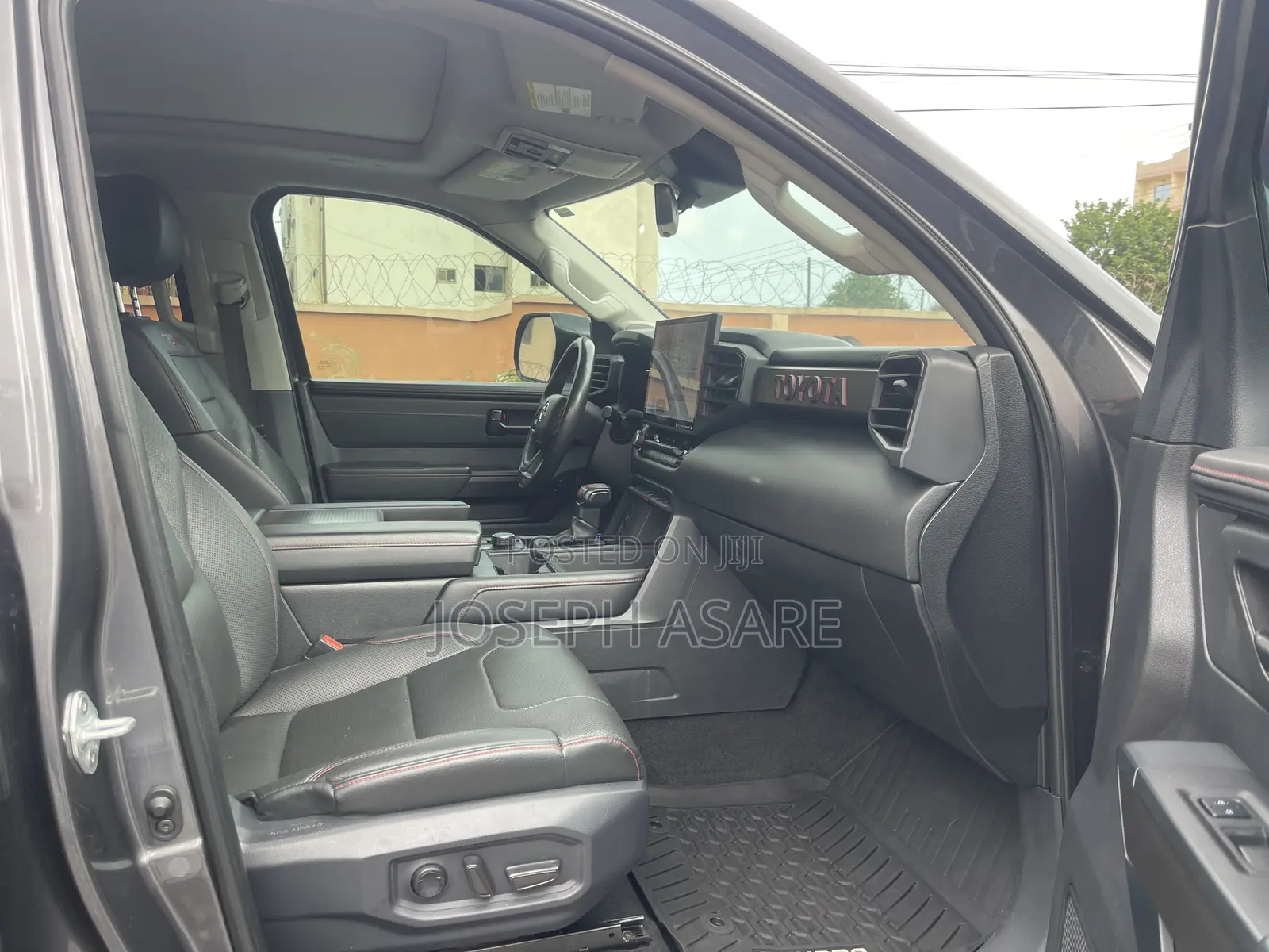 Toyota Tundra SR Double Cab 8.1' Bed 2024 Black
