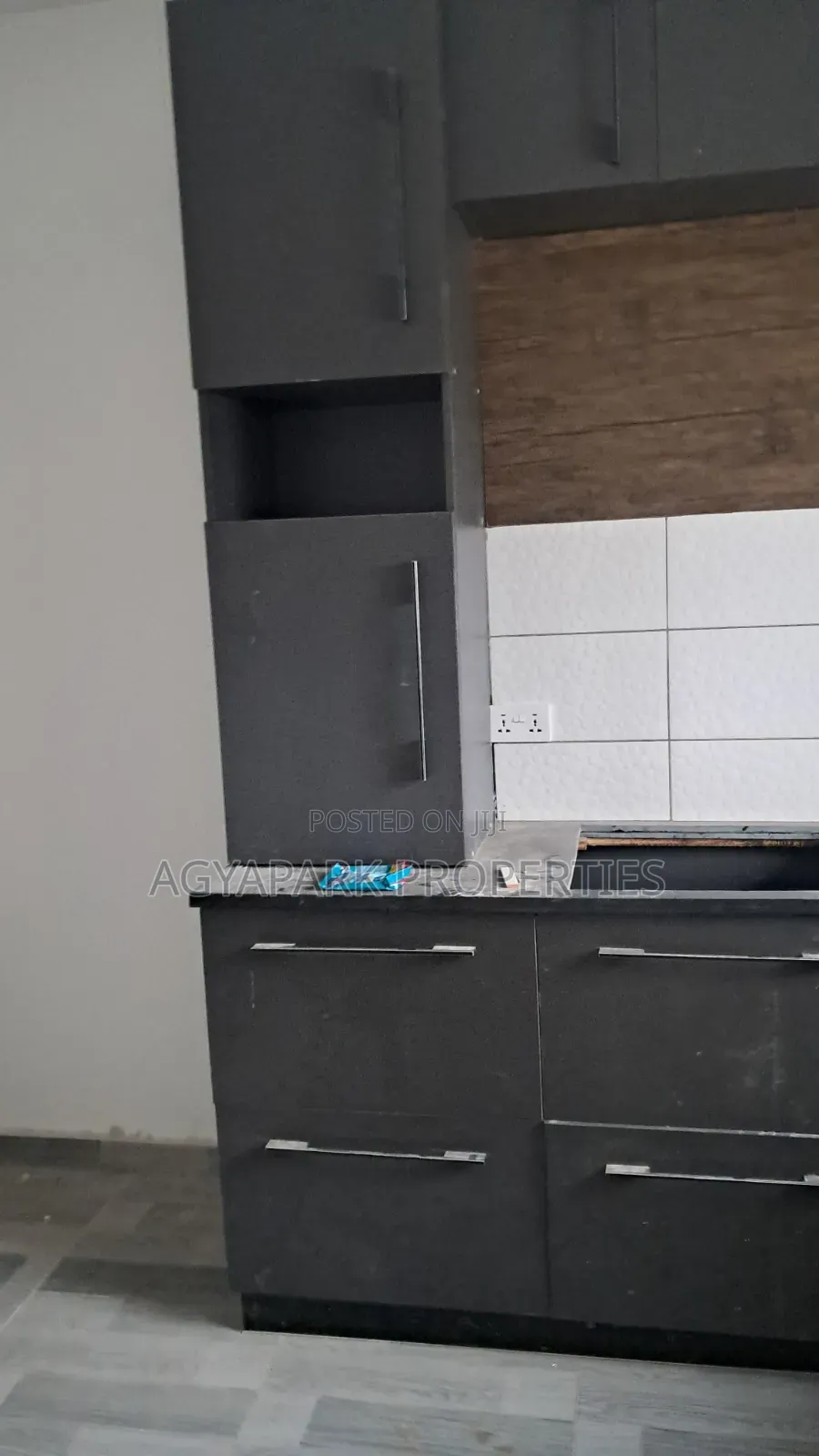 3bdrm House in Opah, Amasaman for sale