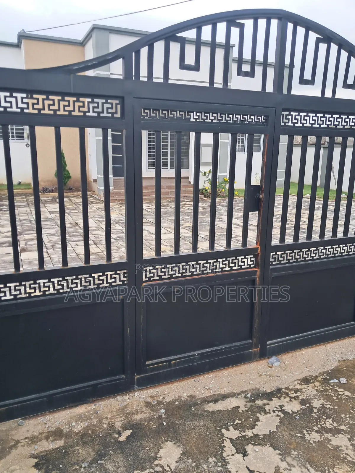 3bdrm House in Opah, Amasaman for sale